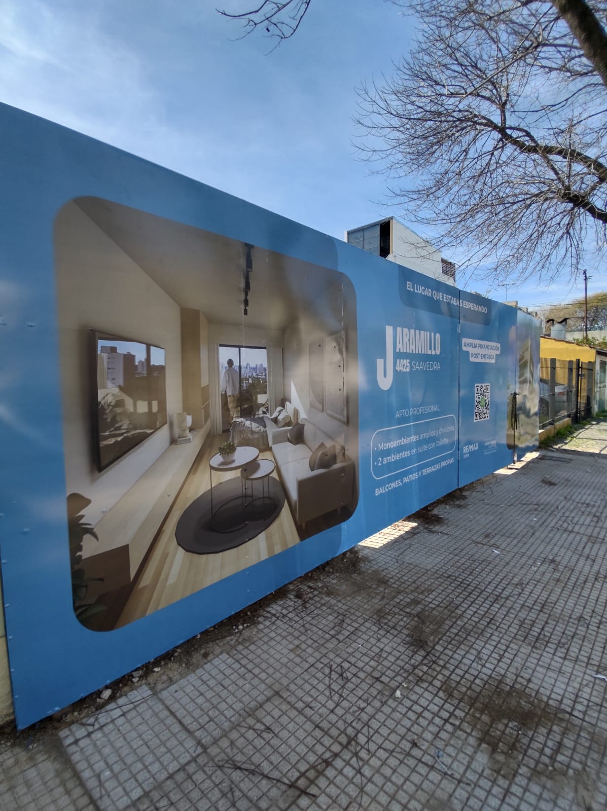 Cartel obra en pozo